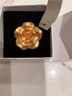 Gold-Tone Floral Statement Ring - Elegant Women's Jewelry